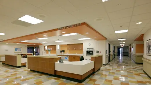 Bright nurse station at Advanced Dallas Hospital & Clinics, a detox center in Dallas.