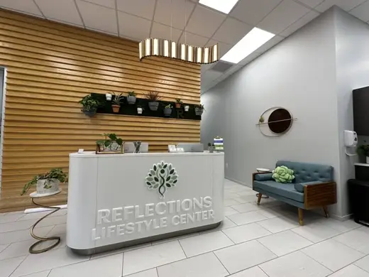 Welcoming reception area at Reflections Lifestyle Center, a partial hospitalization program in Dallas.